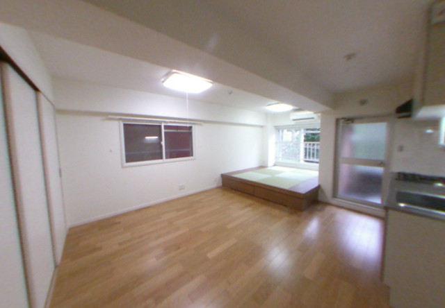 びらしんび 広いリビング