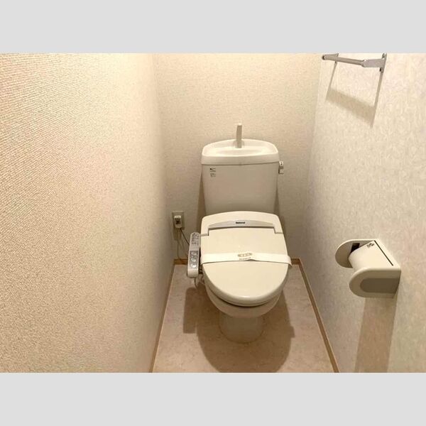 リュミエール203号室 温水洗浄暖房便座