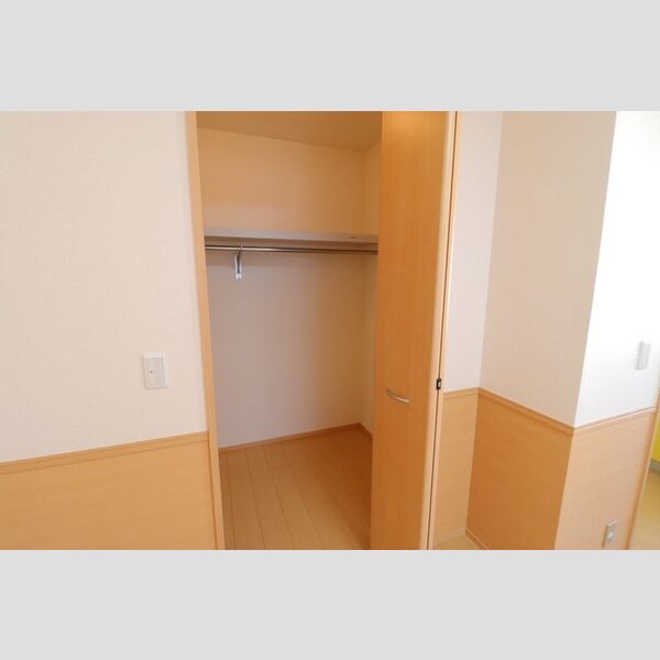 エバーグリーンガーデン　A ウォークインクローゼット