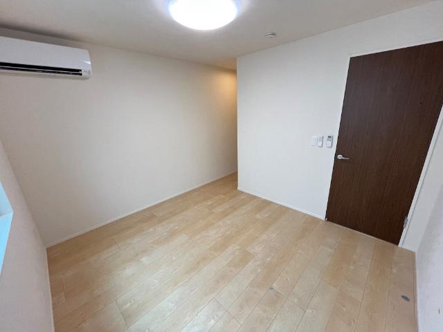 ディモーラ 洋室