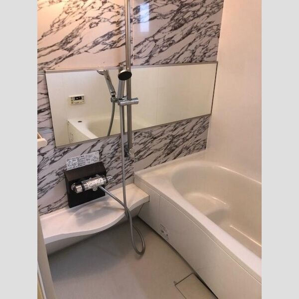 ロイヤルヒルズP202号室 バス