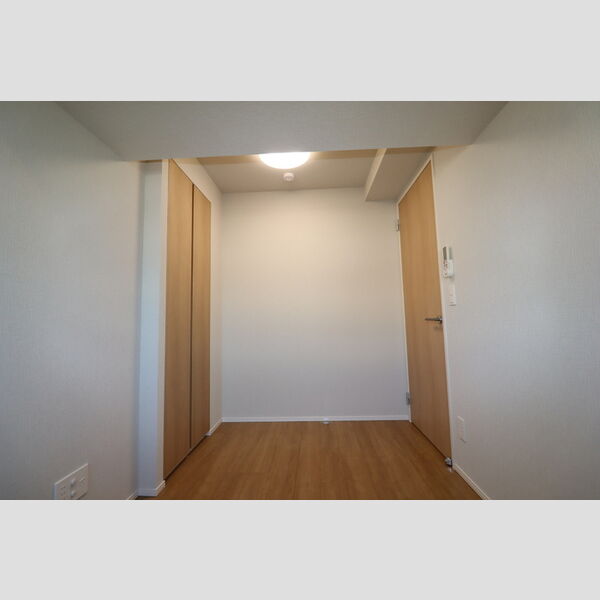 サンジョイアゼロ213号室 洋室5.4帖