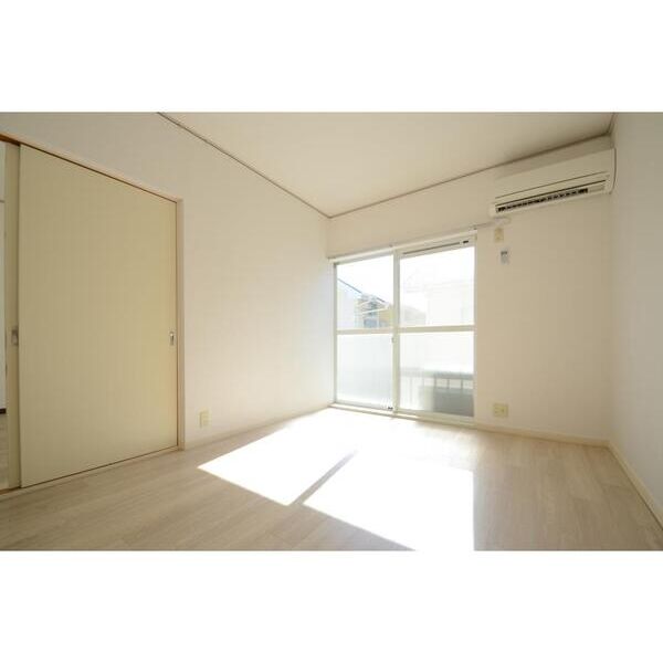 カサヴェルデ大町 リビング