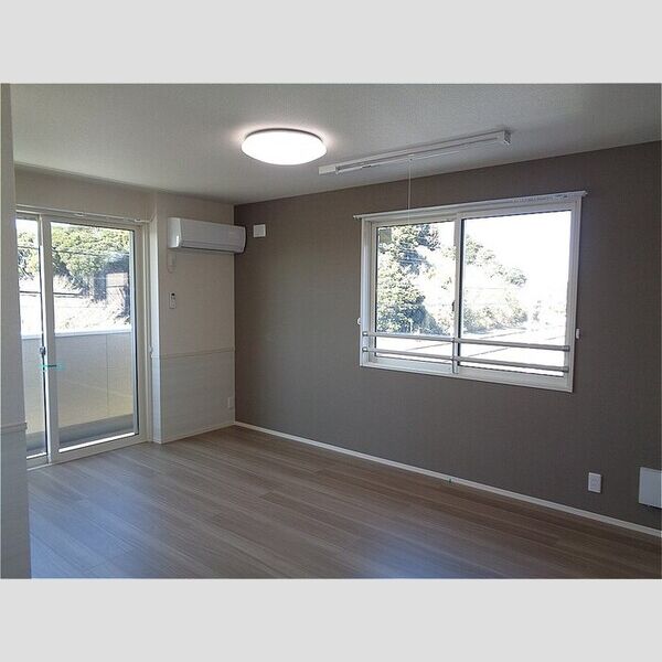 イフィセント港南台201号室 洋室