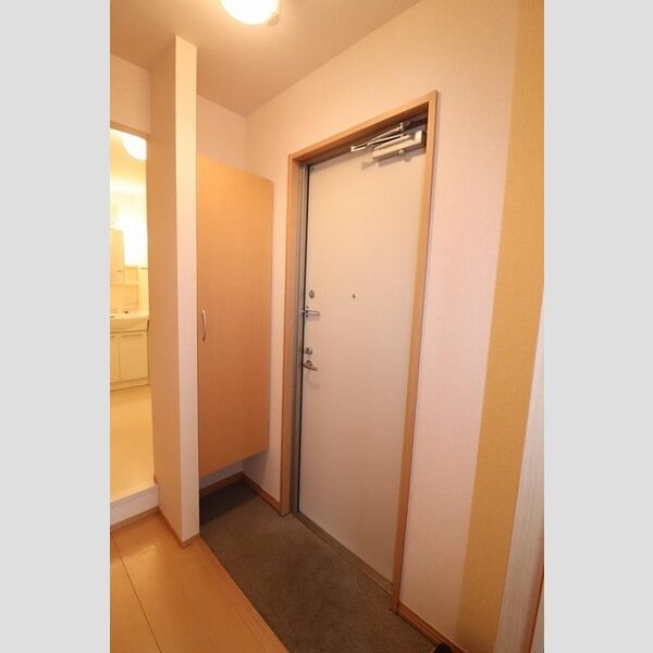 チェリーブラッサム302号室 玄関