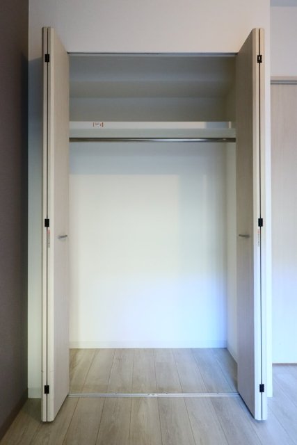 ＡＬＩＶＩＯ西落合1階 収納