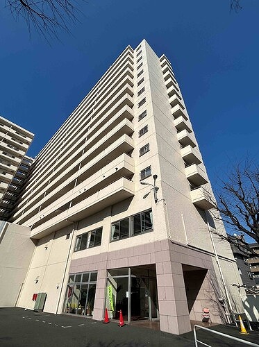 高尾パークハイツＡ棟11階 建物外観　※2026年3月の写真