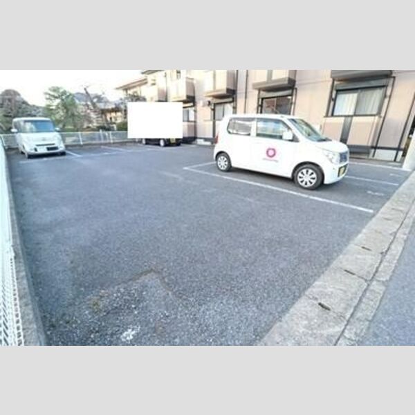 エスポワール 駐車場