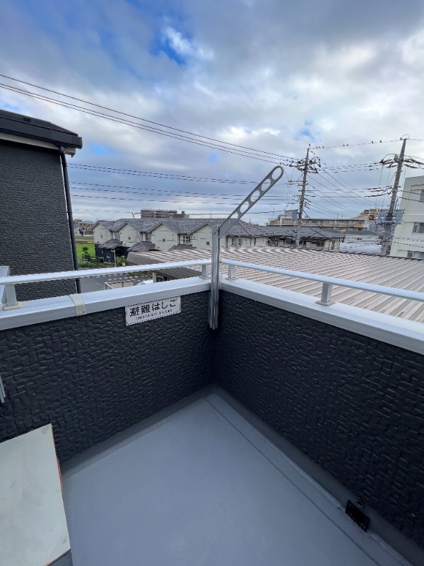 Lily東中山2階 ※3階のお部屋のベランダです