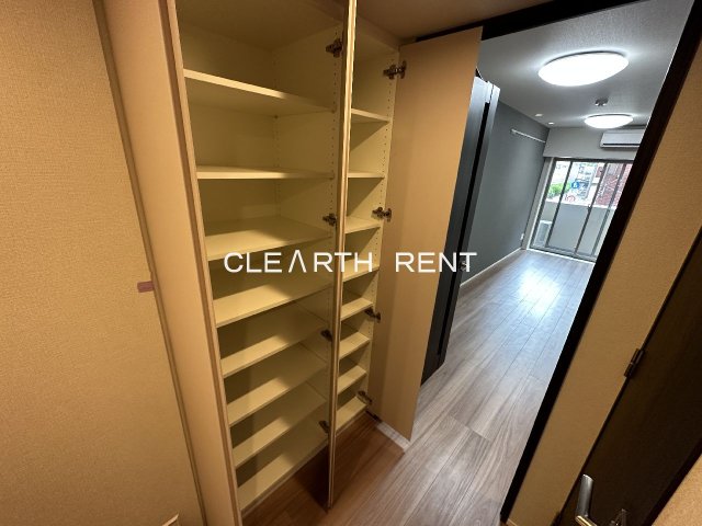 コンシェリア目黒本町 ＴＨＥ ＲＥＳＩＤＥＮＣＥ2階 収納