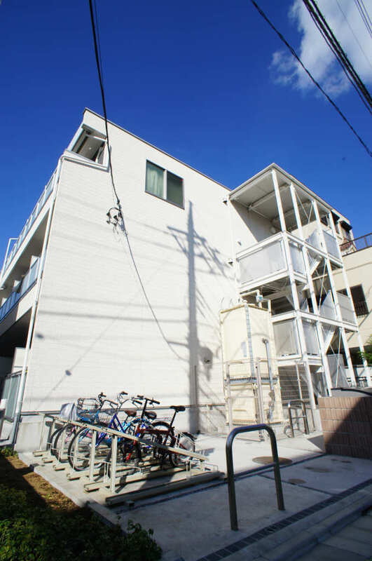 リブリ・ツヴァイテンス 外観