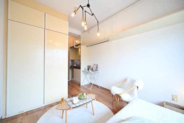 ユースピア大倉山5階 ※家具・小物はイメージです