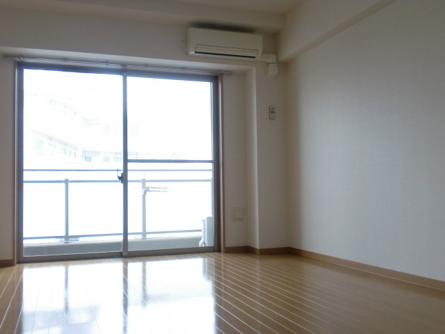 松山堂錦ビル 居室2