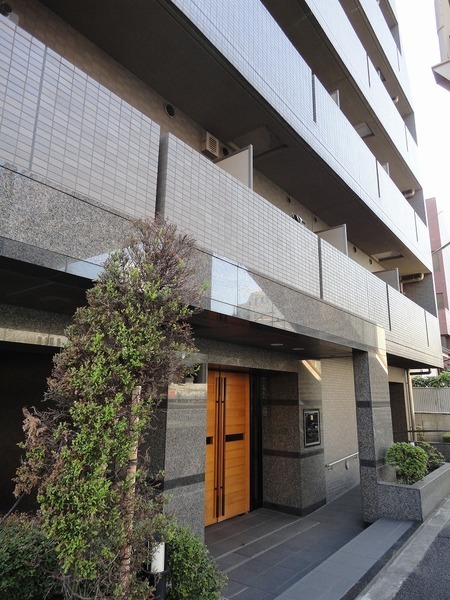 ルーブル学芸大学参番館203号室 エントランス