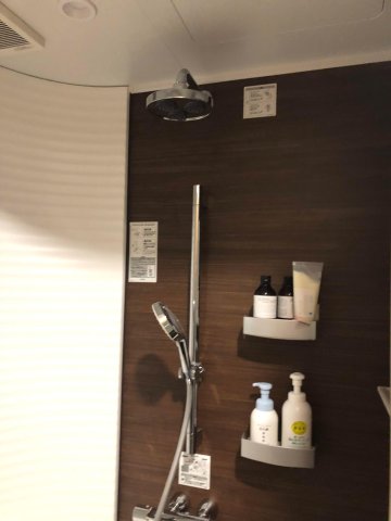 お宝ハウス 浴槽はなく、シャワールームにリノベしました。