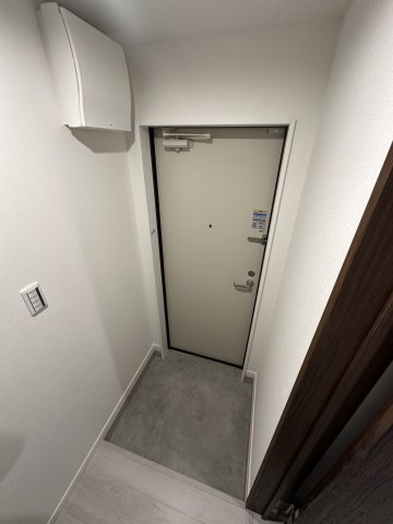 ベイルームスカイ海老名104号室 玄関