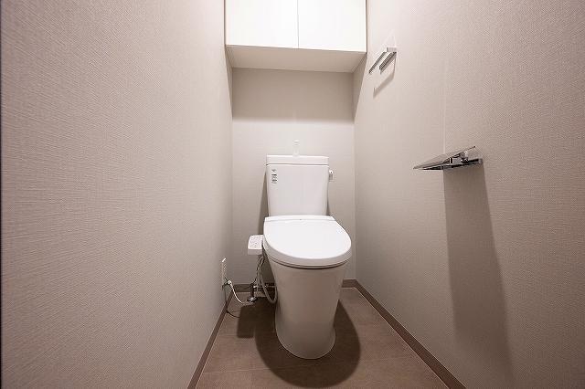 LIMERESIDENCE HIKIFUNE2階 トイレ