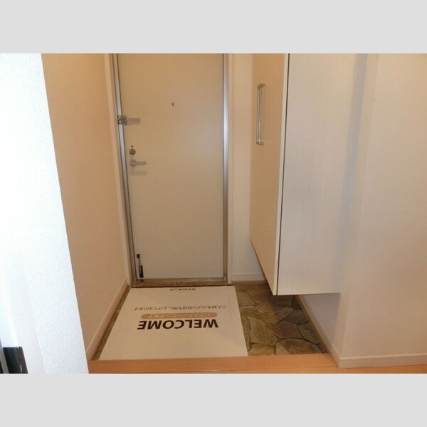 グランデュール55　B 玄関