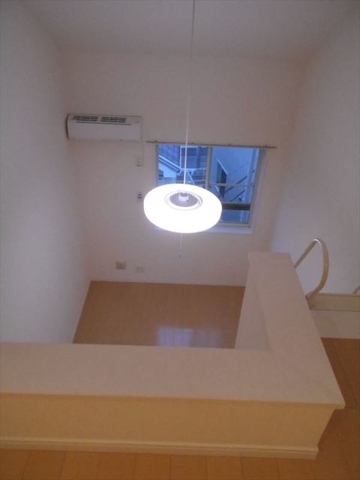 リヴィエールランド　オランジュ1階 リビング