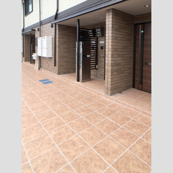 ターナ木曽西　A棟 玄関