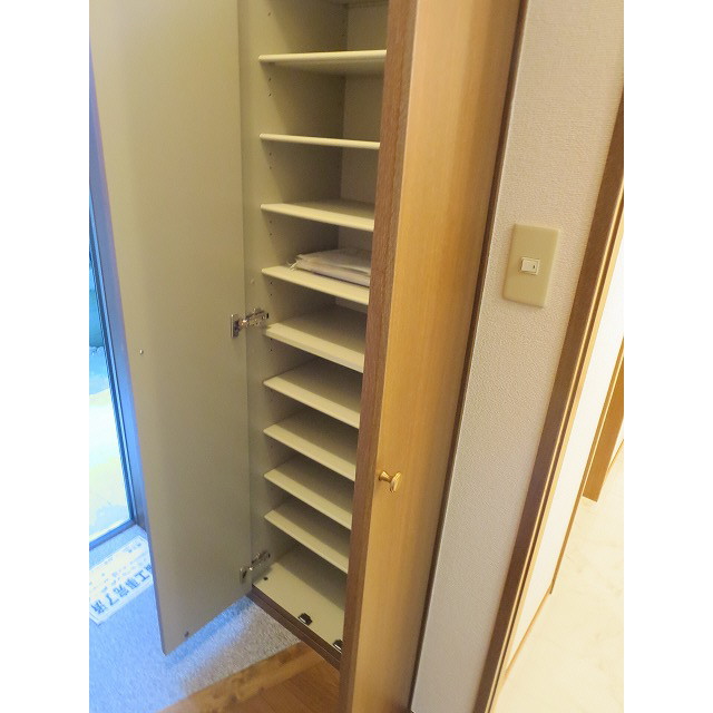 アムール 小金 JM HILLS 玄関