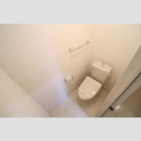 ティエルノ 温水洗浄暖房便座