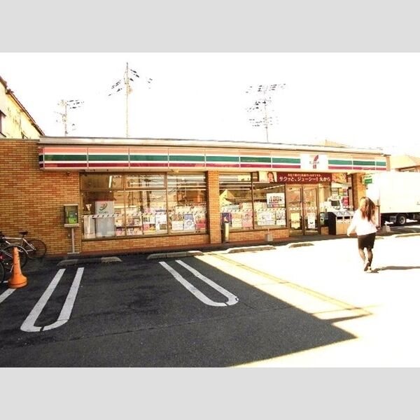ソレイユ南与野　(住居部分) セブンイレブン与野鈴谷3丁目店(215m)