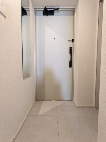 ソラシアレジデンス学芸大学Ⅱ0205号室 玄関