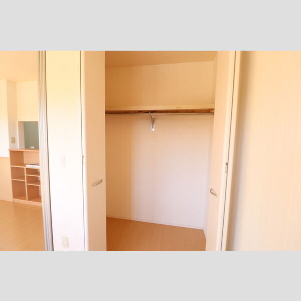 グリシーヌ　B クローゼット