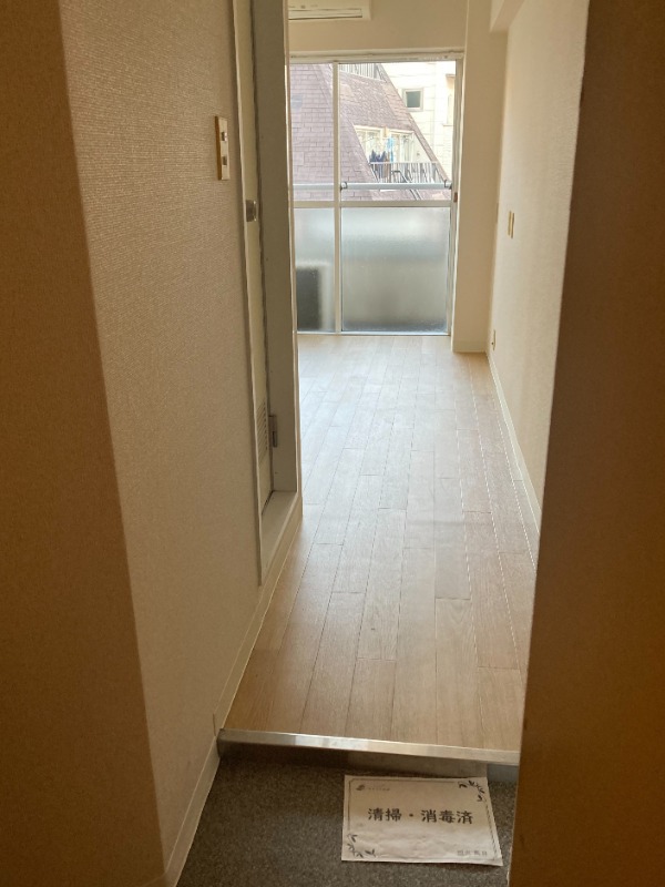 トップルーム横浜5階 内観