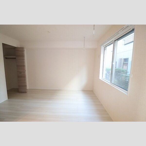 ル・グランⅢ103号室 洋室　6帖