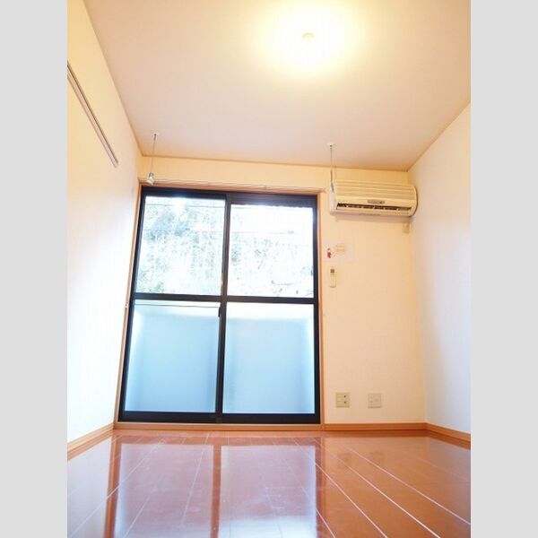 シャルマン 洋室