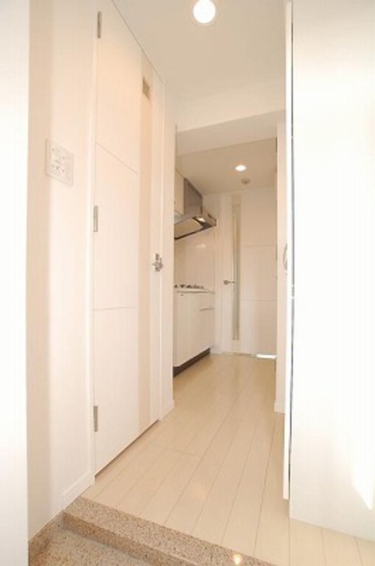 グランドコンシェルジュ早稲田 玄関