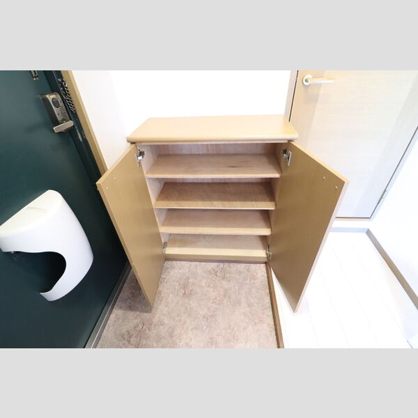 サンヴィレッジ本宿302号室 シューズボックス