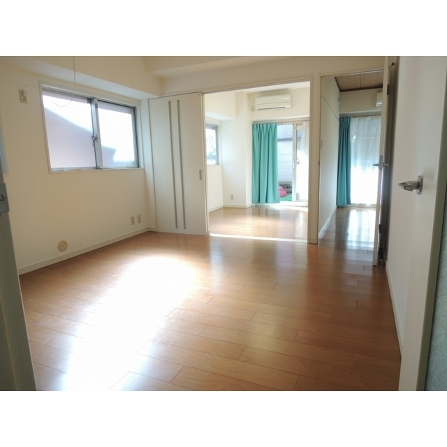 マンション中落合ガーデニア 内観