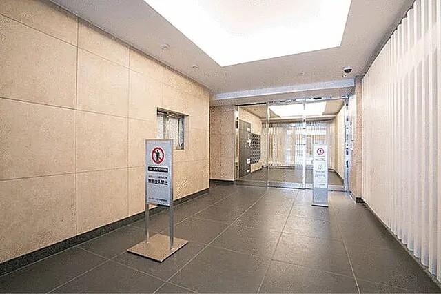 パレステージ西ヶ原 エントランス