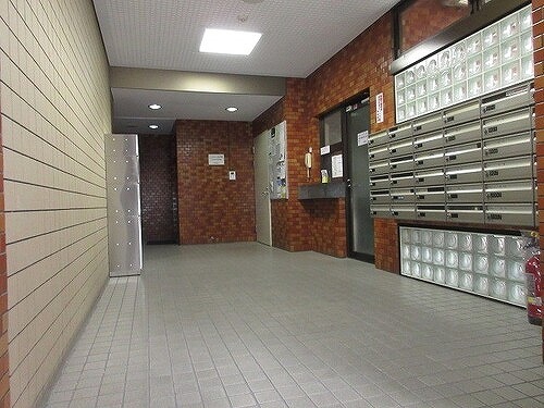 ニックハイム鶴見中央ビル エントランス　※2026年03月撮影