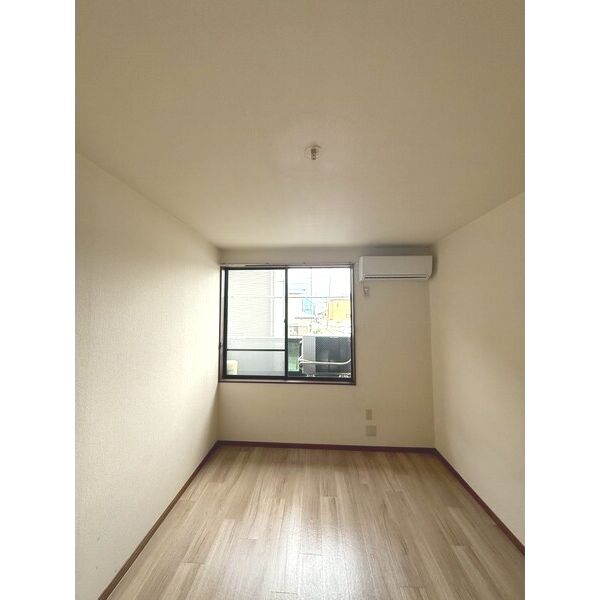 ヴァンヴェール伊勢原 リビング