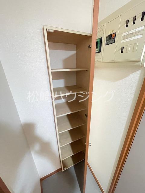 カーサカドタ 玄関