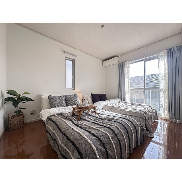 林コンパウンド 内観