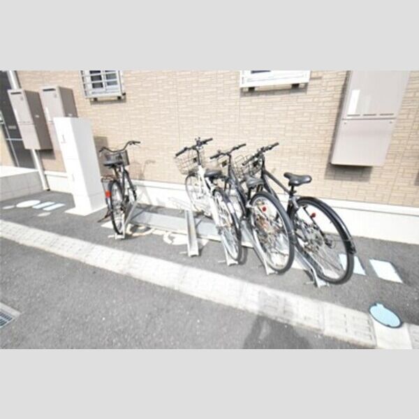 サルトリア海老名 駐輪場
