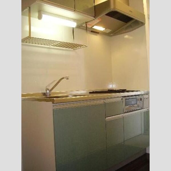 TREBINAウエスト システムキッチン