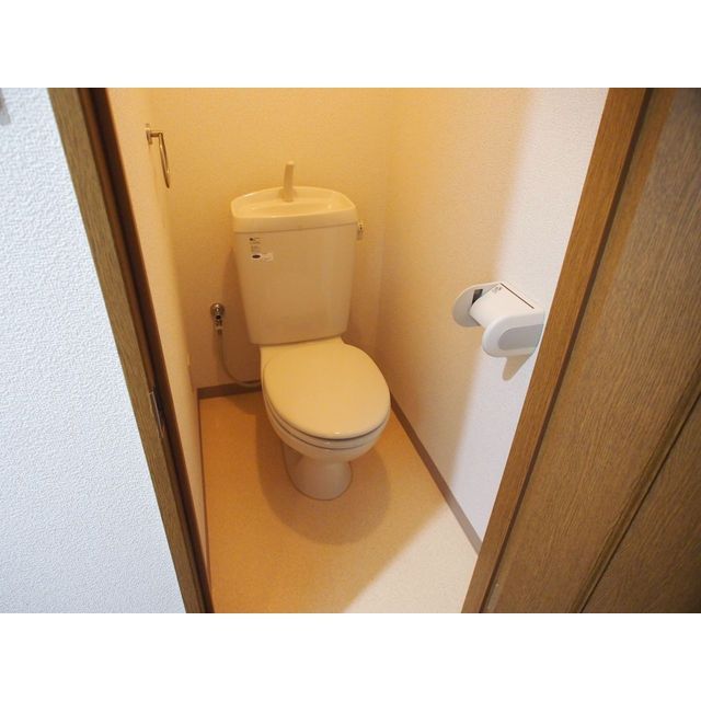 矢政ハイム301号室 内観