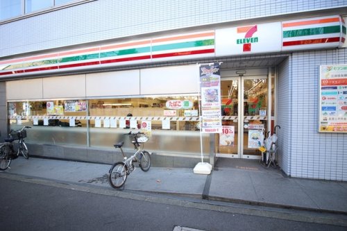 クレヴィア新宿若松町 【コンビニエンスストア】セブンイレブン 新宿余丁町店まで440ｍ