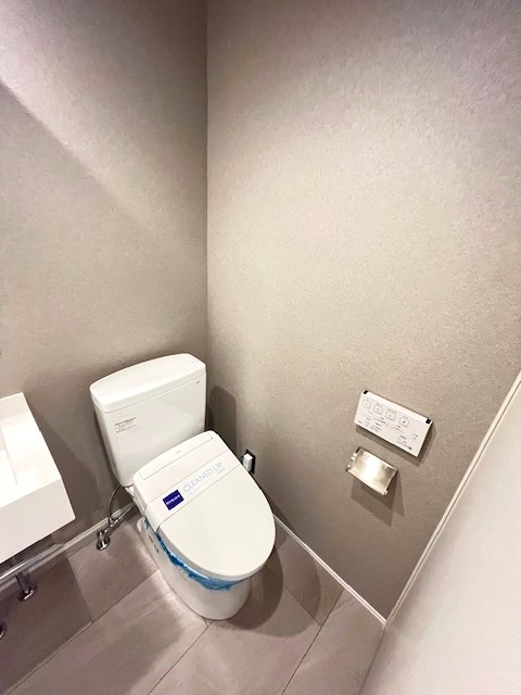 レジディア虎ノ門10階 トイレ