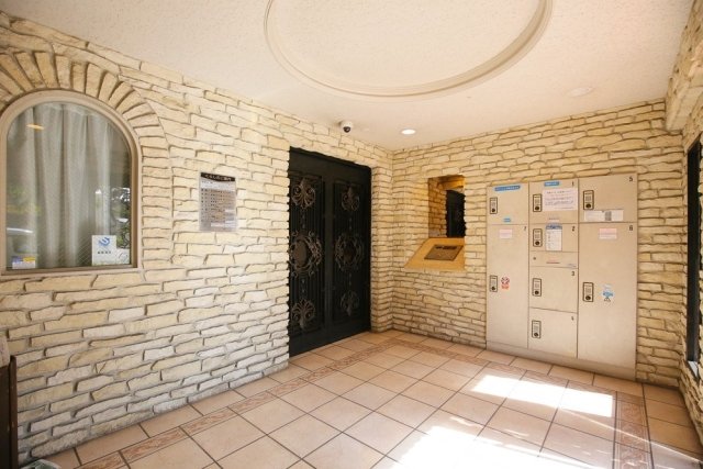 フェニックス荻窪参番館2階 エントランス