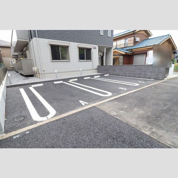 ソレイユ 駐車場