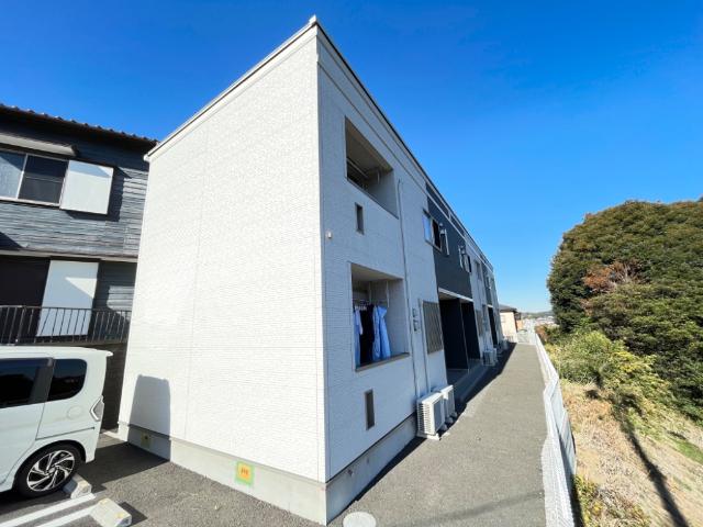 コリーナ本郷台 外観写真（昼）