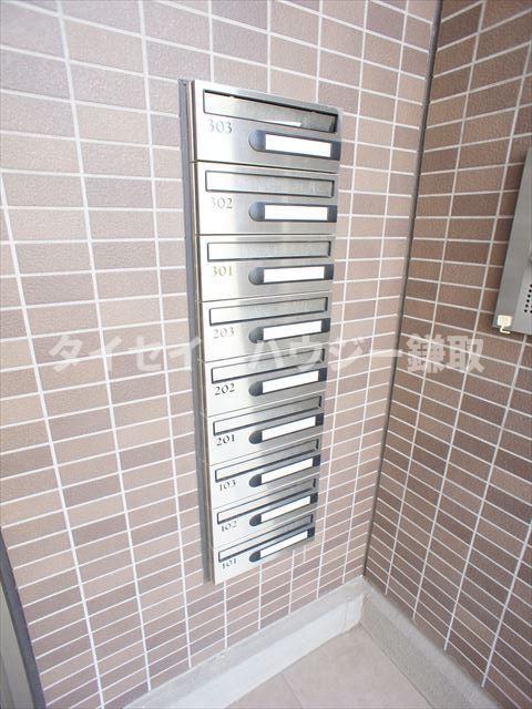 グランドゥール0203号室 集合ポスト完備しております。