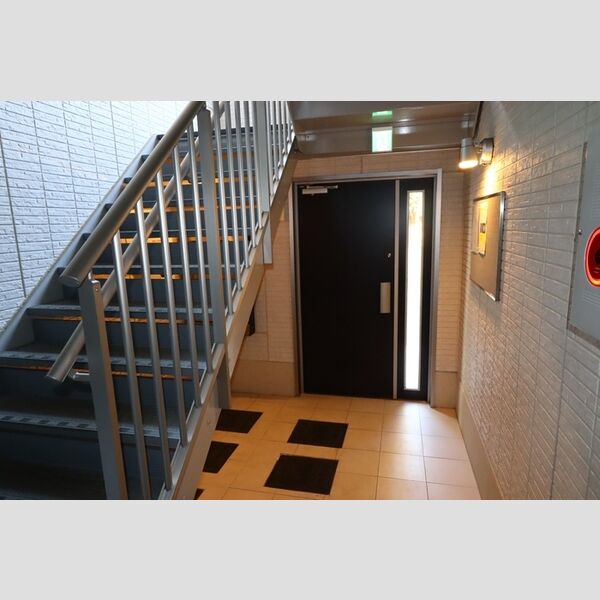 メゾン真砂 エントランス